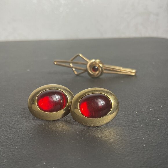 Vintage Gold-Tone Tie Clip & Red Stone Cufflinks Set - Picture 2 of 6